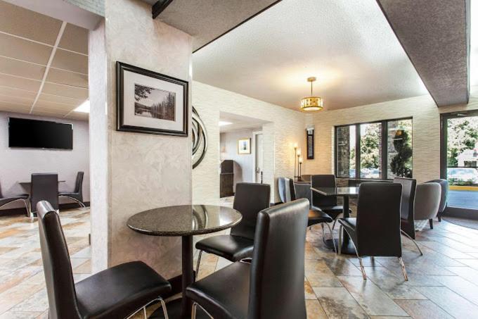 Quality Inn Black Mountain Bagian luar foto