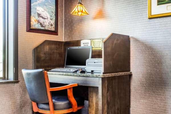 Quality Inn Black Mountain Bagian luar foto